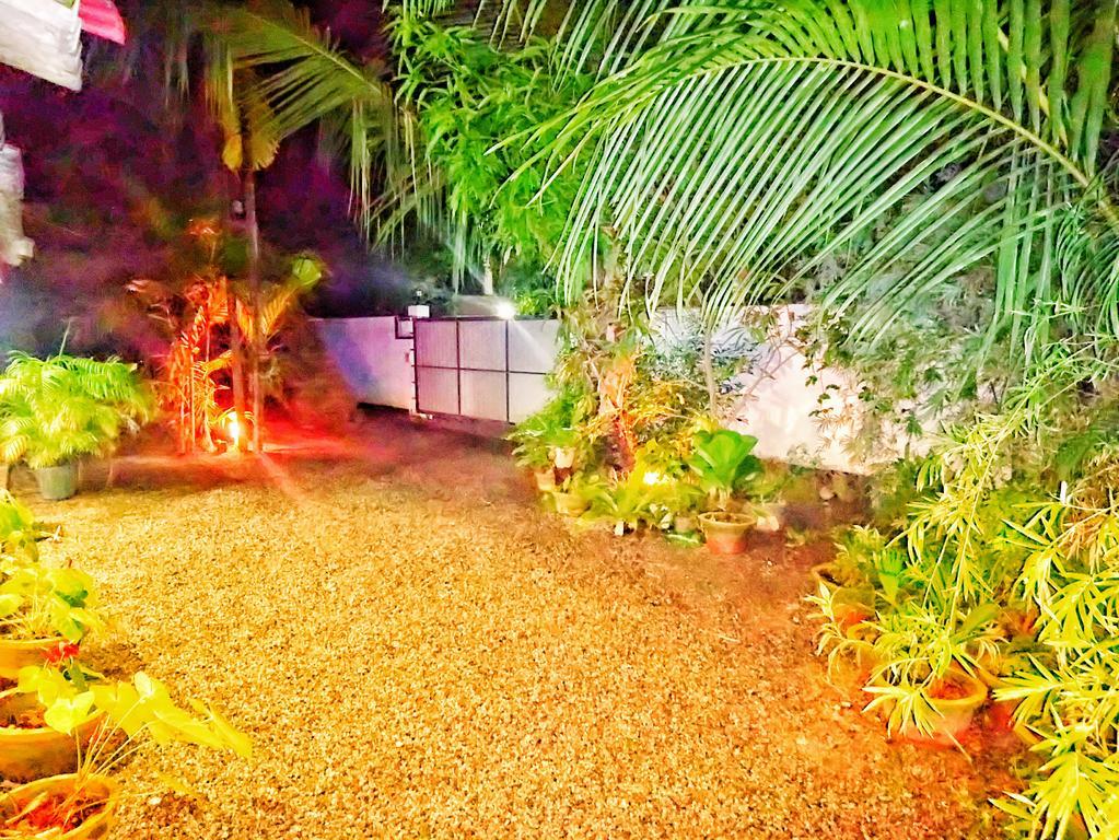 The Bambos Villa Hikkaduwa Bagian luar foto