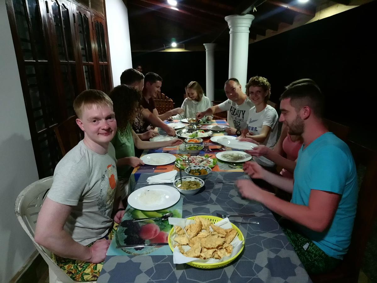 The Bambos Villa Hikkaduwa Bagian luar foto